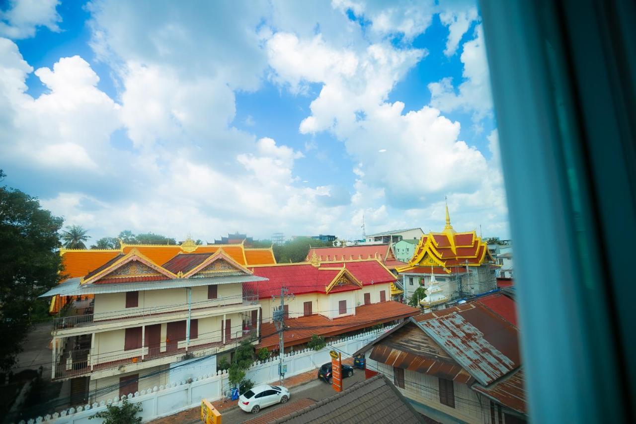 Champion Boutique Hotel Vientiane Exterior foto