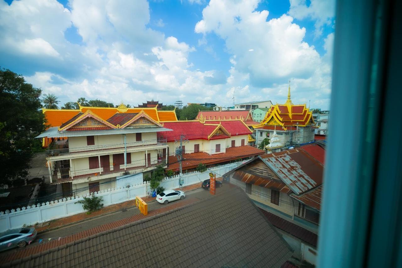 Champion Boutique Hotel Vientiane Exterior foto