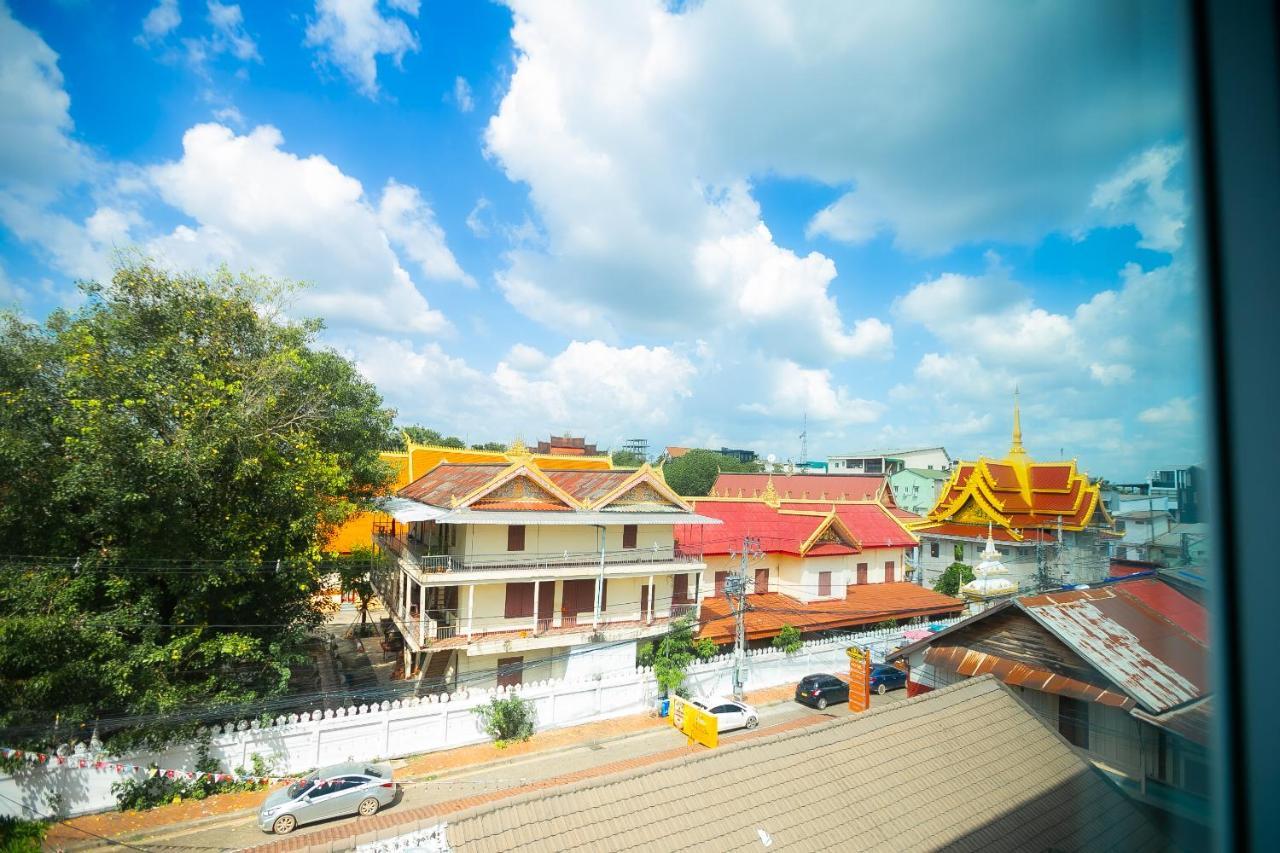 Champion Boutique Hotel Vientiane Exterior foto